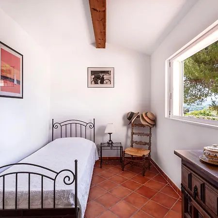 Bleu Isolella By Interhome